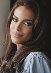 Jessica Lowndes