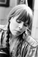 Joni Mitchell