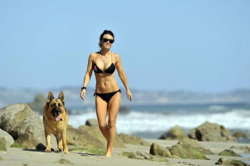 Kelly Carlson