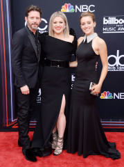 Kelly Clarkson