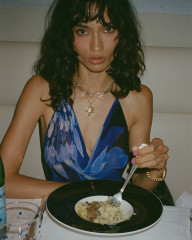 Kelly Gale