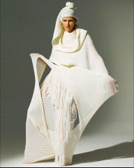 Lara Stone