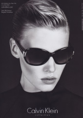 Lara Stone