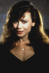 Lena Olin