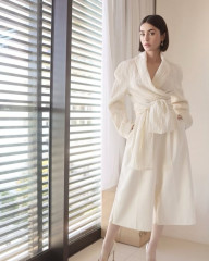 Lily Collins