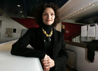 Mary Elizabeth Mastrantonio