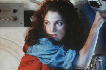 Mary Elizabeth Mastrantonio