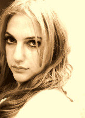 Meryem Uzerli