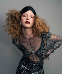 Mia Goth