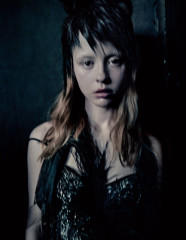 Mia Goth