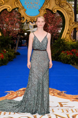 Mia Wasikowska