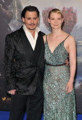 Mia Wasikowska