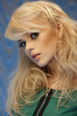 Mika Newton