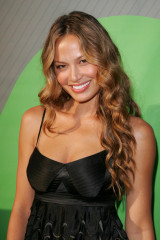 Moon Bloodgood