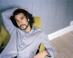 Naveen Andrews