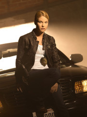 Nicki Aycox