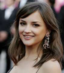 Rachael Leigh Cook