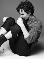 Robert Sheehan