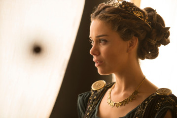 Roxanne McKee