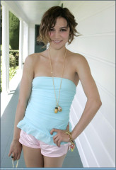 Samaire Armstrong