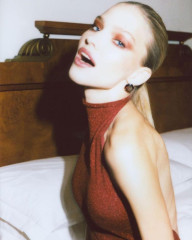 Sasha Luss