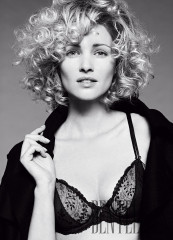 Sharon Van Der Knaap