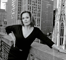 Sigourney Weaver