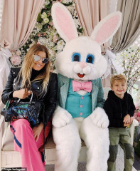 Stacy Ferguson (Fergie)