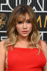 Suki Waterhouse