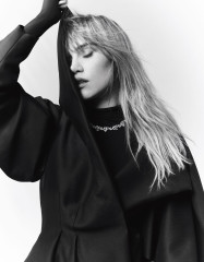Suki Waterhouse