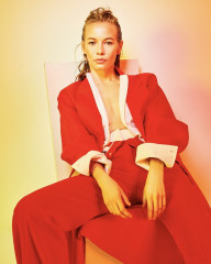 Svetlana Ustinova