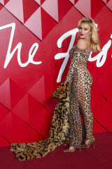 Tallia Storm