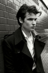 Tom Sturridge