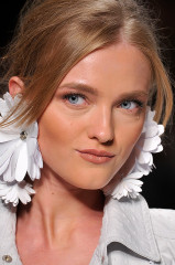 Vlada Roslyakova