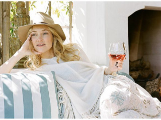Kate Hudson and Her Ex-Fiance love Their Wine Industry