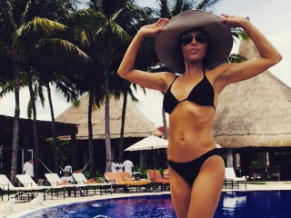Lisa Rinna Shows off Herself in a Bikini, see the Photo