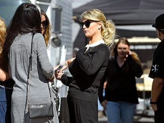 Jessica Simpson hangs out with Pregnant CaCee Cobb