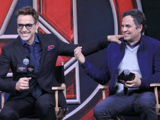 Mark Ruffalo thinks Robert Downey Jr. Is His Brother while He considers Ruffalo to be a Little Insan