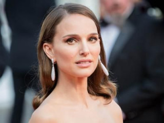 The Role of Jacqueline Kennedy in New Biopic belongs to Natalie Portman