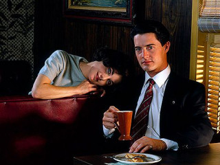 Kyle MacLachlan's Return to Twin Peaks 25 Years after the Original Release!