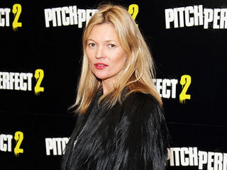 Kate Moss was Escorted off a Plane for Being Disruptive
