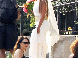 Vanessa Williams tied a Knot with Jim Skrip, See Her Gorgeous Dress