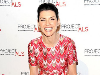 Humming is Julianna Margulies' Secret while she is on the Red Carpet