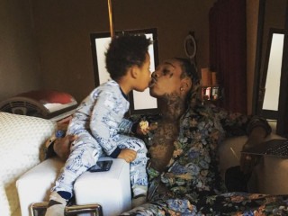 Amber Rose, Wiz Khalifa and Their Son Sebastian are Together for Christmas