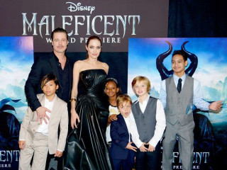 Brad Pitt Exchanged Presents With His Children