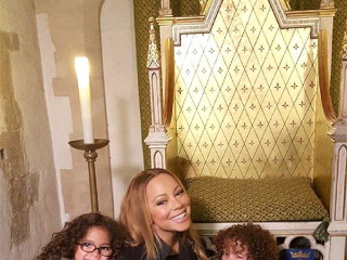 'Pre-Easter' Photo of Mariah Carey's Twins at the Tower of London