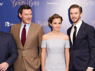 See Emma Watson's outfit For Beauty And The Beast L.A. Debut
