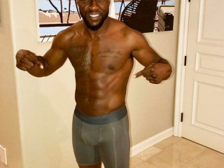 See Six-Pack Of Kevin Hart And His Underwear Pic