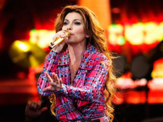 New Tour Of Shania Twain Will Happen! Wait Until Next Year!