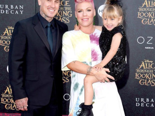 Pink's Daughter Is Losing Her Baby Teeth On Tour